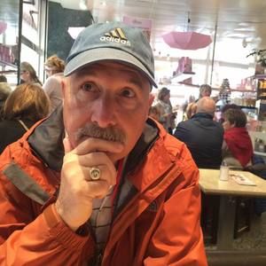 Meet your Posher, Tom